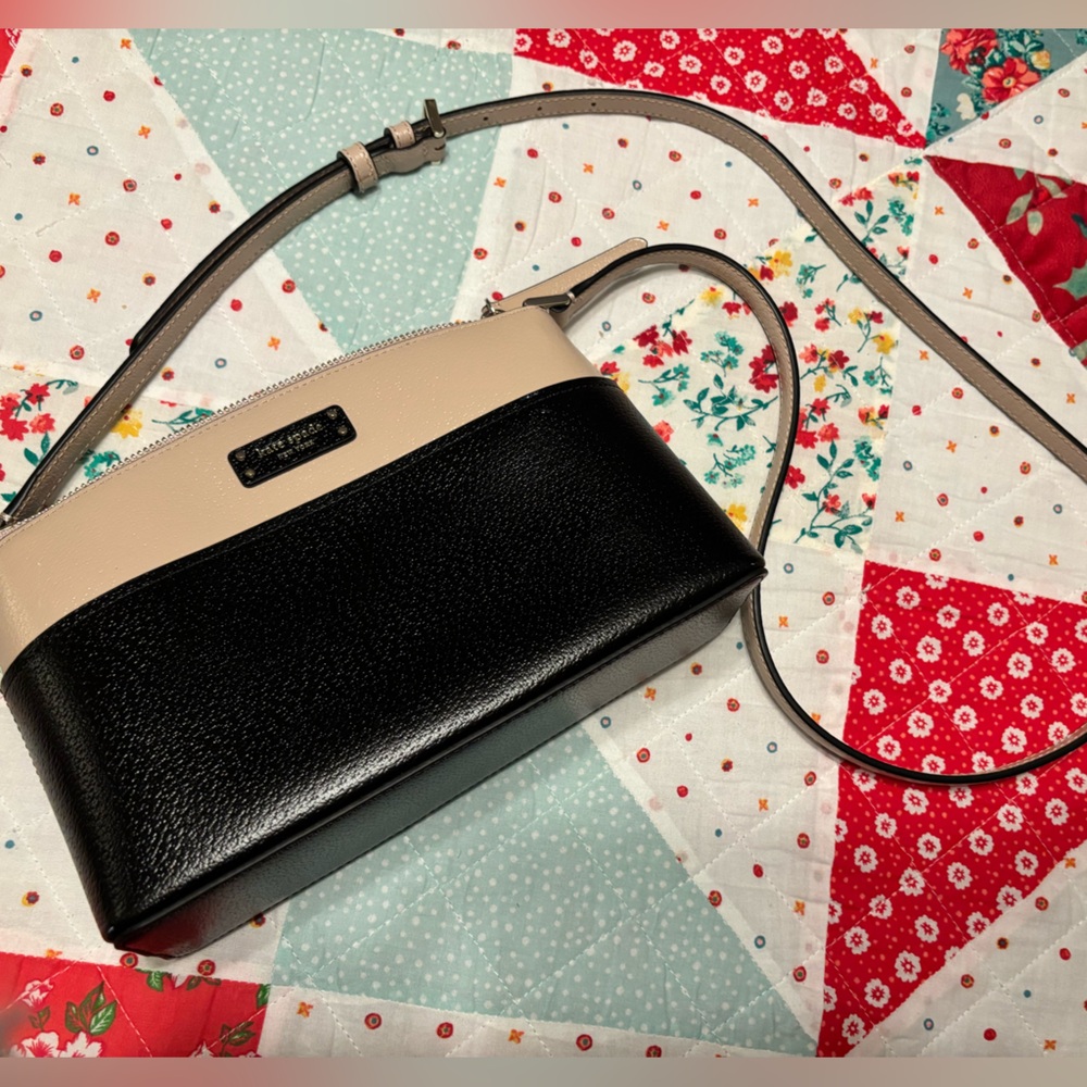 Kate spade small crossbody bag